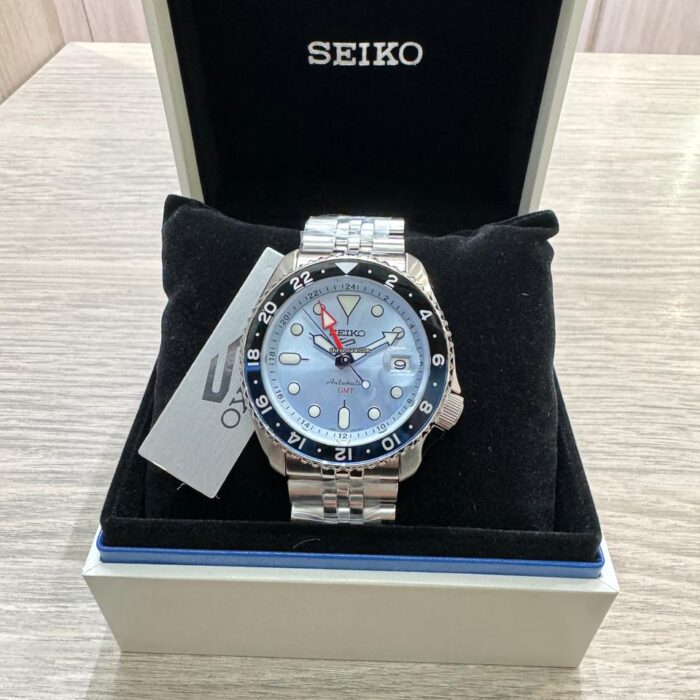 Seiko 5 Sports Automatic GMT SKX Sports Style Asia Exclusive Limited Edition Ice Blue Dial Silver Steel Strap Watch For Men - SSK029K1 - Image 3